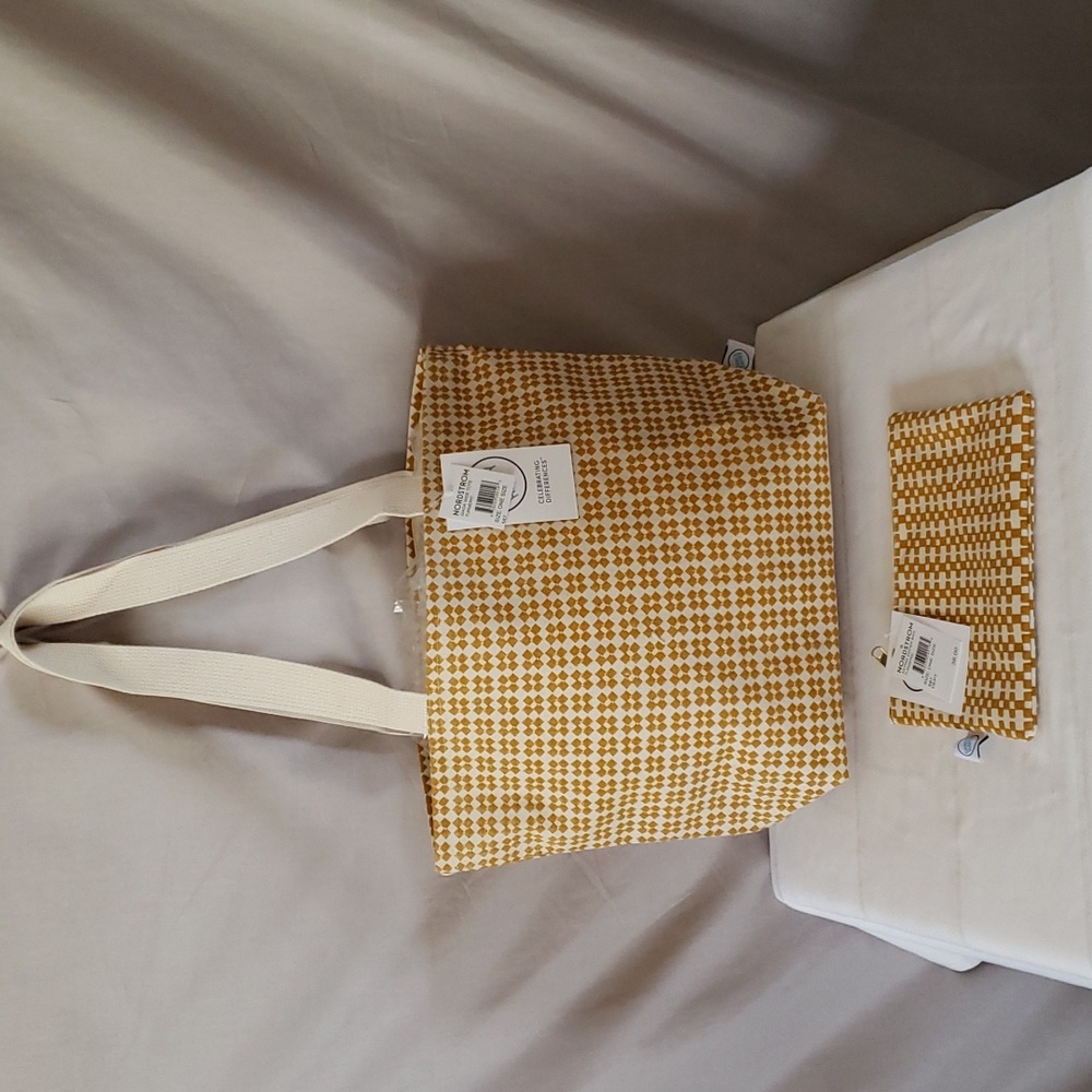 NEW Happy Dance Limited Edition Giada Wide Tote